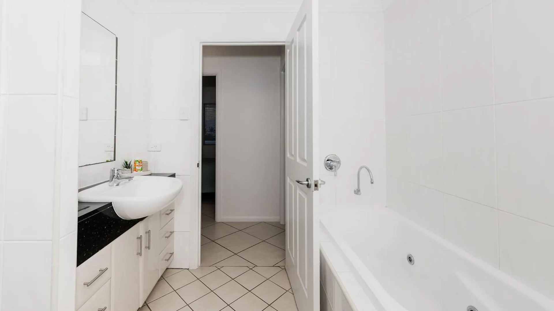 Rockpool Retreat Penthouse Apartment Townsville