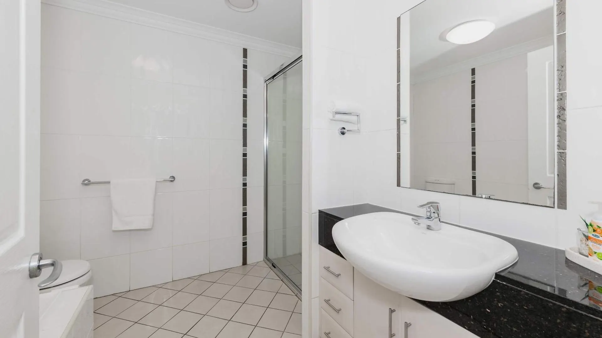 Rockpool Retreat Penthouse Apartment Townsville Australia